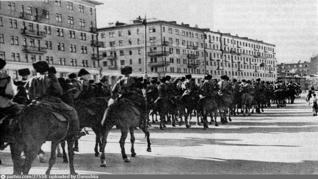 В обороне москвы принимали. Подготовка к обороне Москвы. 75 Лет обороны Москвы. Шоссе Москва 1941. Освобождение к подготовке Москвы.