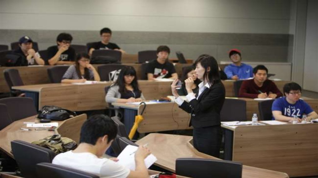 Грант на обучение в корее. Сеульский университет в Корее. Университет соган Южная Корея. Аудитории университет корё (Korea University). Сеульский национальный университет студенты.