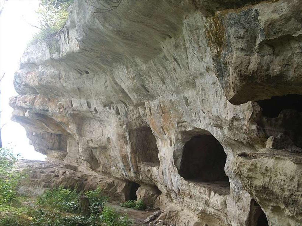 Породистые крым. Карст пещеры. Пещера Карст Крым. Карст рельеф. Карстовые известняки.