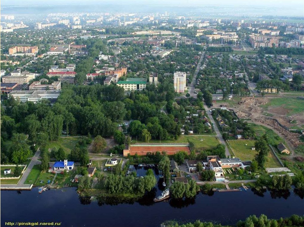 Пинск республика. Пинск город в Белоруссии. Пинск с высоты. Пинск Беларусь население. Население города Пинск.